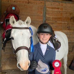 Meet your Posher, Laura